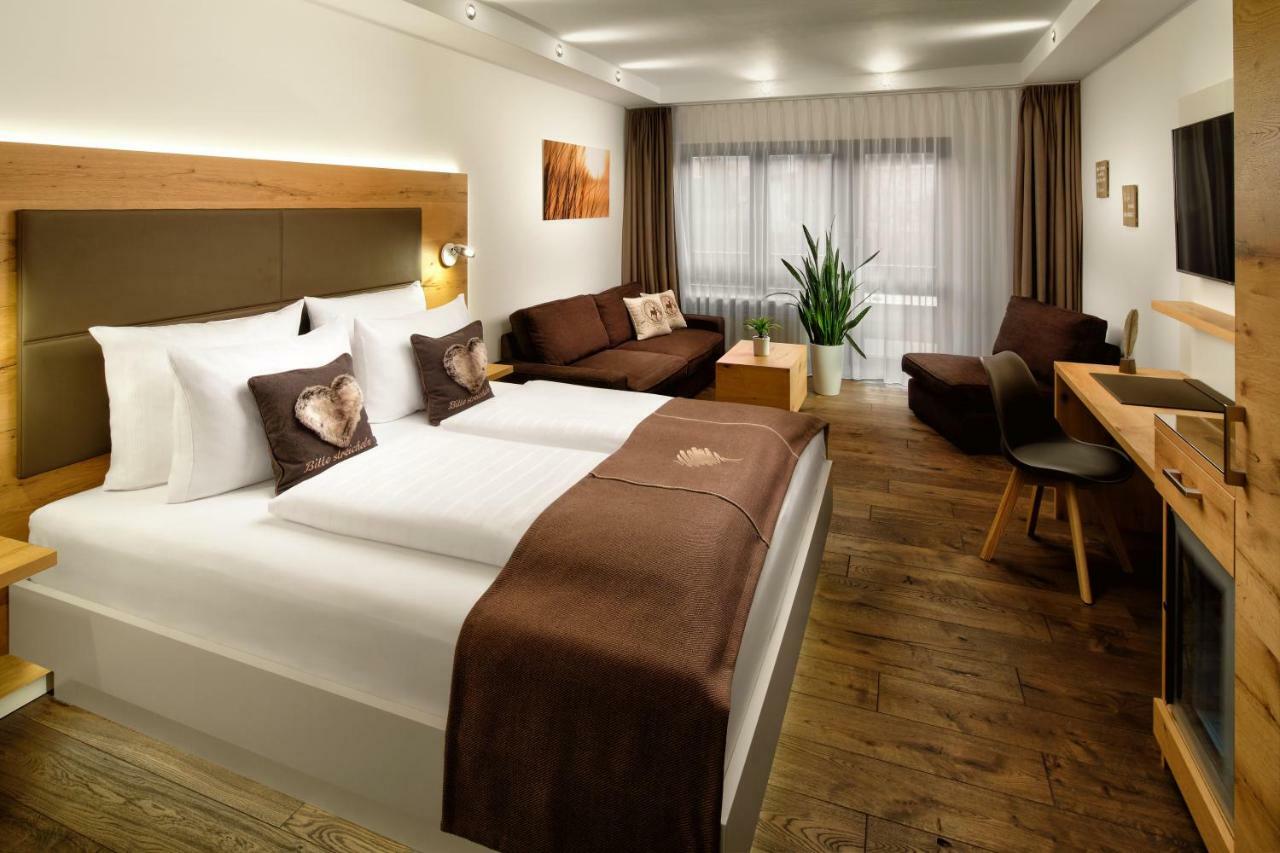 Neo Hotel Linde Esslingen Esslingen am Neckar Exterior photo